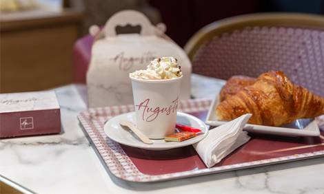 LE PETIT DÉJEUNER À LA FRANÇAISE